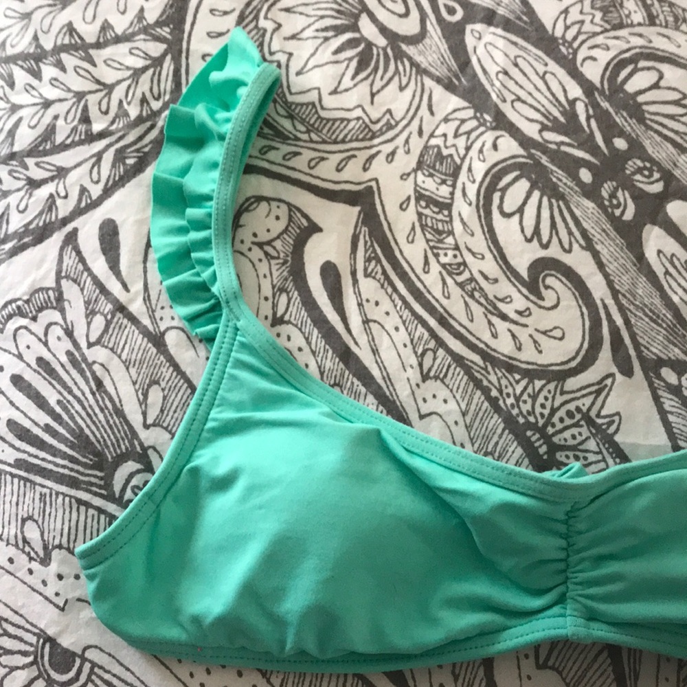 Like New Billabong bikini top. Sea foam green